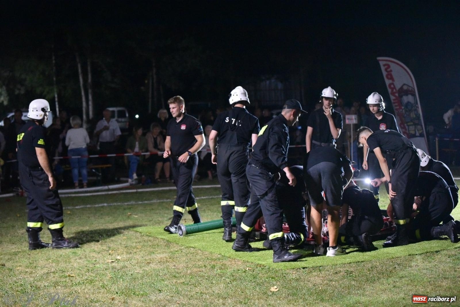 Zdjęcie w galerii na portalu naszraciborz.pl: Kosmiczny wynik OSP Krzanowice na Samborowickim Armagedonie [FOTO i WIDEO] wiadomości z regionu