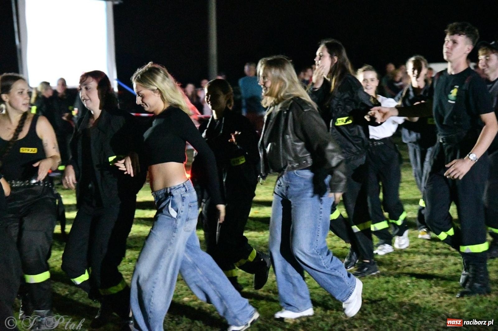 Zdjęcie w galerii na portalu naszraciborz.pl: Kosmiczny wynik OSP Krzanowice na Samborowickim Armagedonie [FOTO i WIDEO] wiadomości z regionu