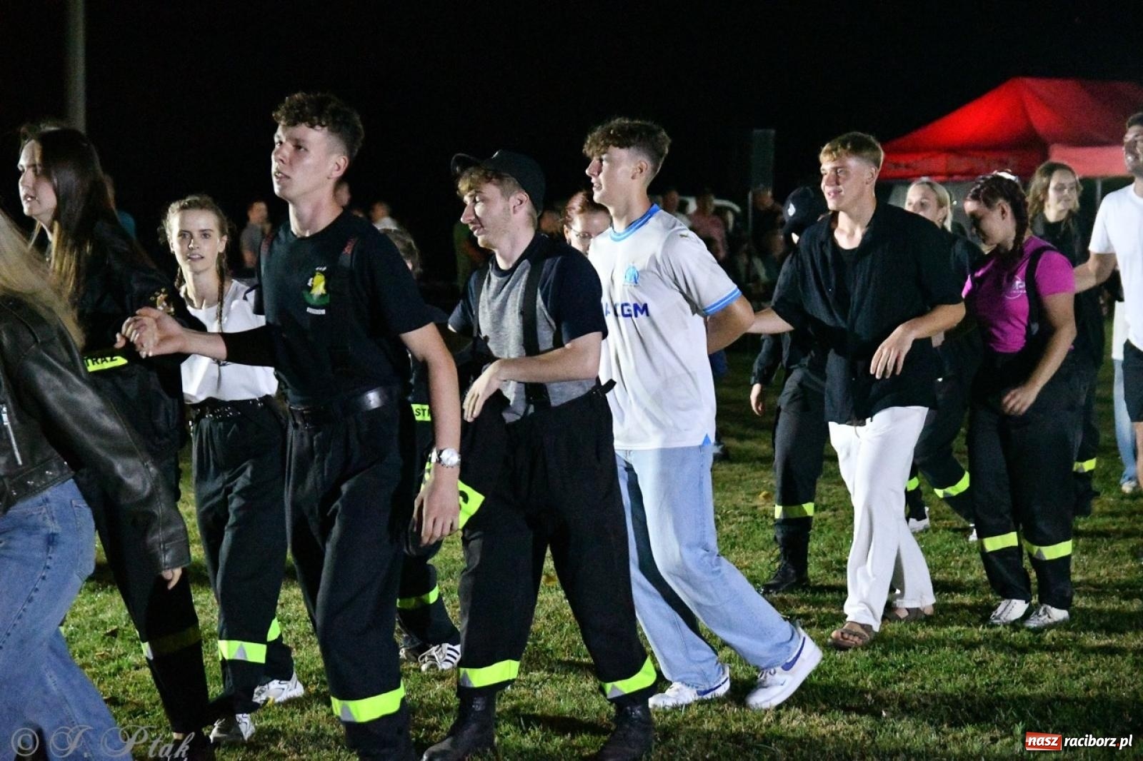 Zdjęcie w galerii na portalu naszraciborz.pl: Kosmiczny wynik OSP Krzanowice na Samborowickim Armagedonie [FOTO i WIDEO] wiadomości z regionu