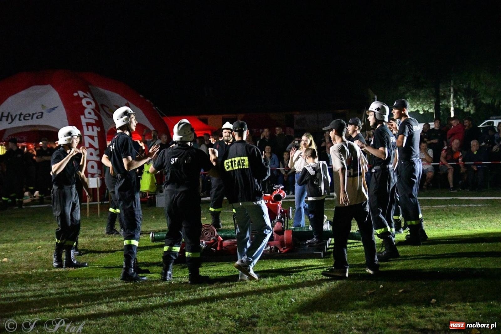 Zdjęcie w galerii na portalu naszraciborz.pl: Kosmiczny wynik OSP Krzanowice na Samborowickim Armagedonie [FOTO i WIDEO] wiadomości z regionu