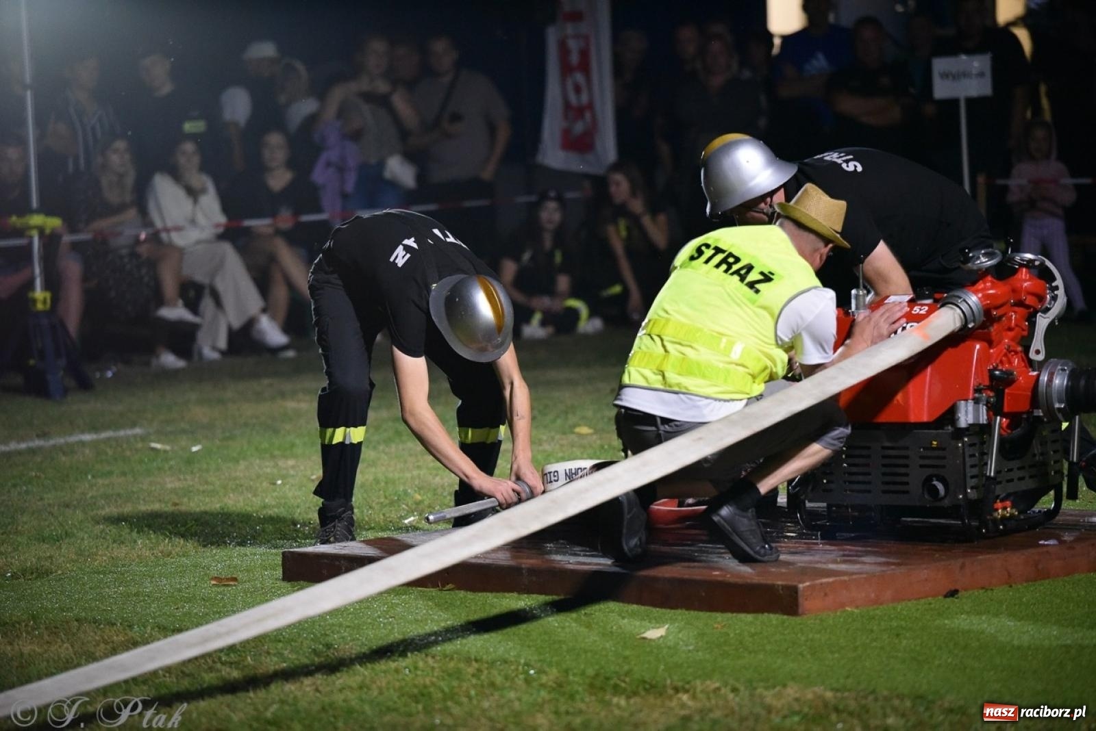 Zdjęcie w galerii na portalu naszraciborz.pl: Kosmiczny wynik OSP Krzanowice na Samborowickim Armagedonie [FOTO i WIDEO] wiadomości z regionu