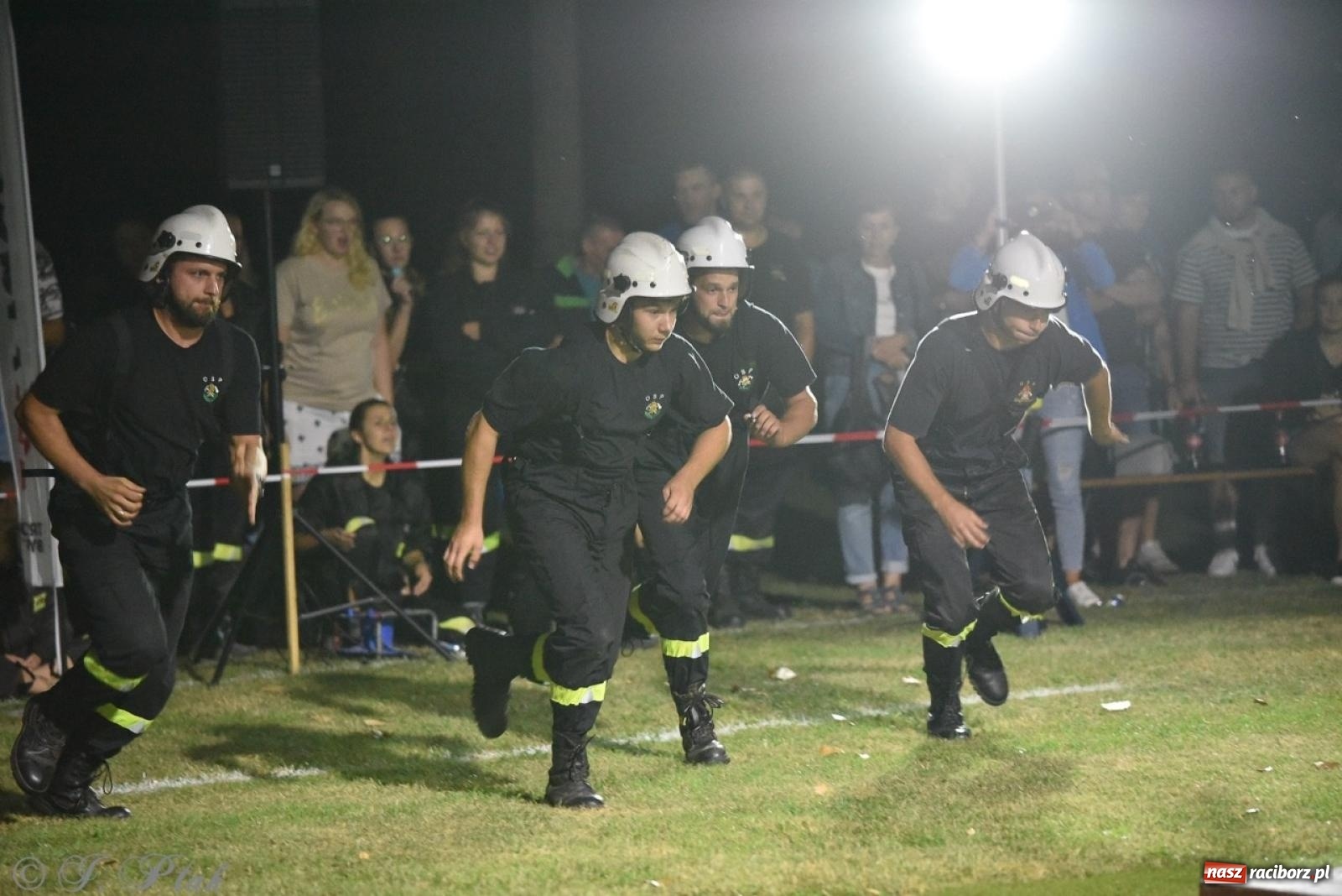 Zdjęcie w galerii na portalu naszraciborz.pl: Kosmiczny wynik OSP Krzanowice na Samborowickim Armagedonie [FOTO i WIDEO] wiadomości z regionu
