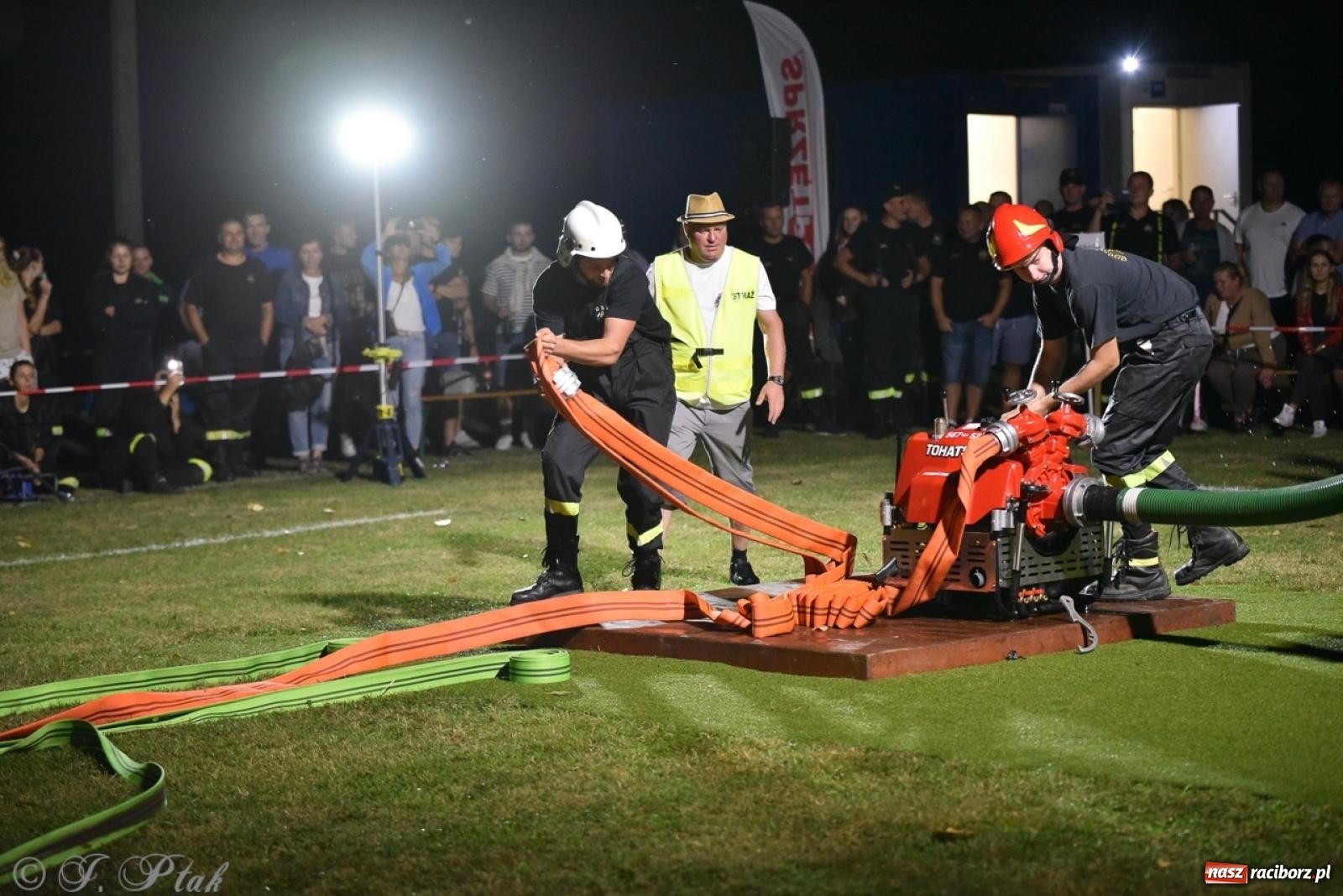 Zdjęcie w galerii na portalu naszraciborz.pl: Kosmiczny wynik OSP Krzanowice na Samborowickim Armagedonie [FOTO i WIDEO] wiadomości z regionu