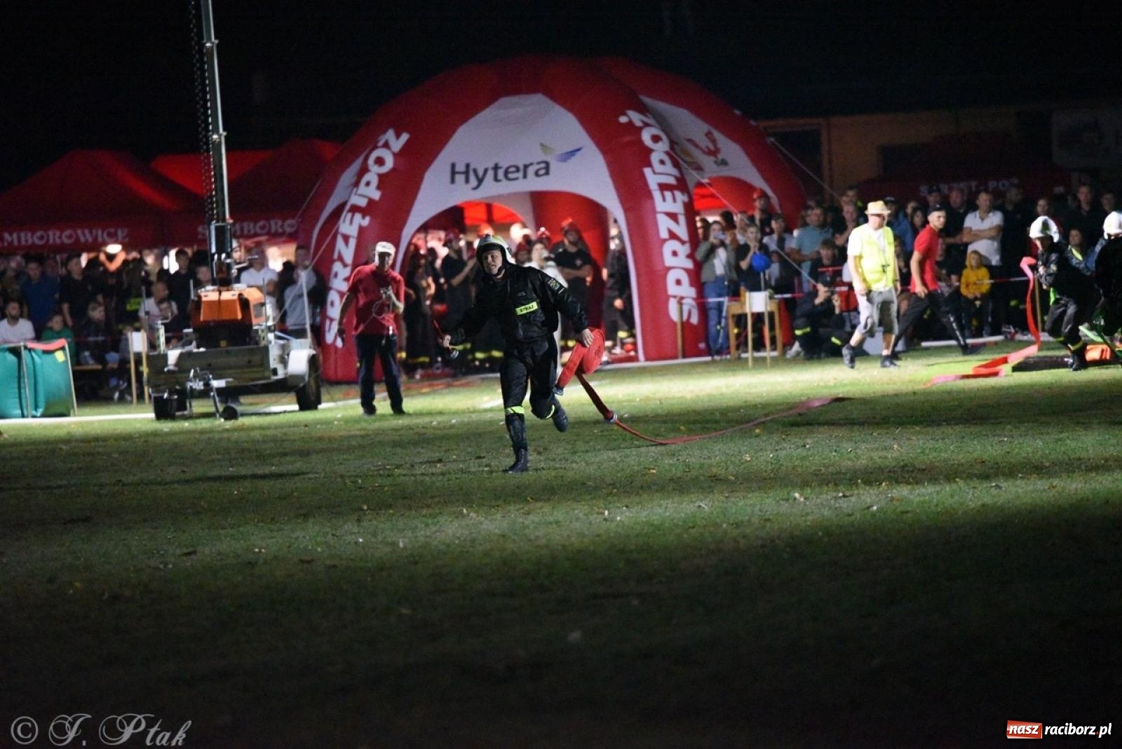 Zdjęcie w galerii na portalu naszraciborz.pl: Kosmiczny wynik OSP Krzanowice na Samborowickim Armagedonie [FOTO i WIDEO] wiadomości z regionu