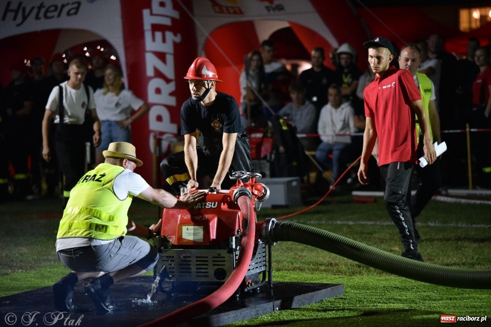 Zdjęcie w galerii na portalu naszraciborz.pl: Kosmiczny wynik OSP Krzanowice na Samborowickim Armagedonie [FOTO i WIDEO] wiadomości z regionu