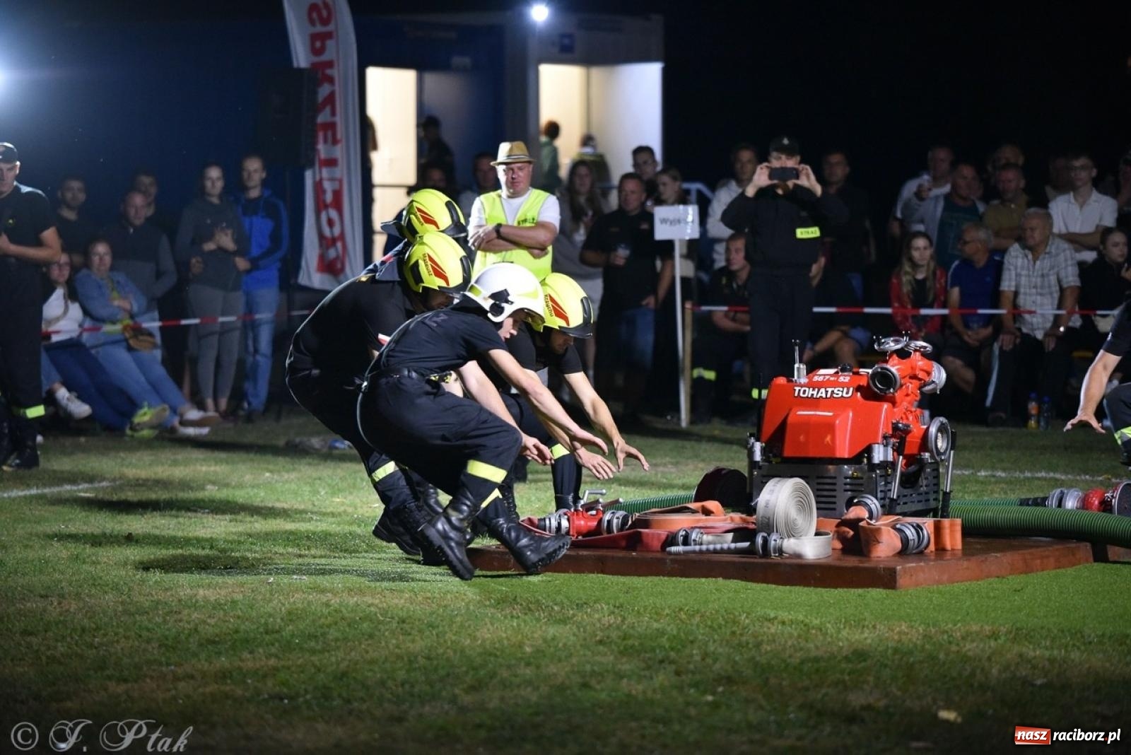 Zdjęcie w galerii na portalu naszraciborz.pl: Kosmiczny wynik OSP Krzanowice na Samborowickim Armagedonie [FOTO i WIDEO] wiadomości z regionu