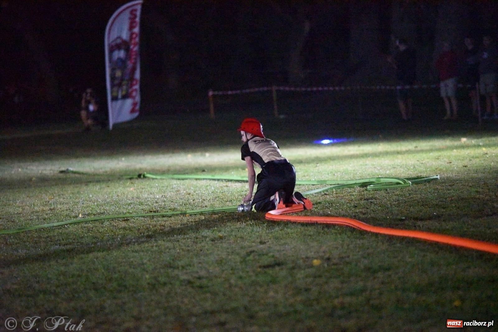 Zdjęcie w galerii na portalu naszraciborz.pl: Kosmiczny wynik OSP Krzanowice na Samborowickim Armagedonie [FOTO i WIDEO] wiadomości z regionu