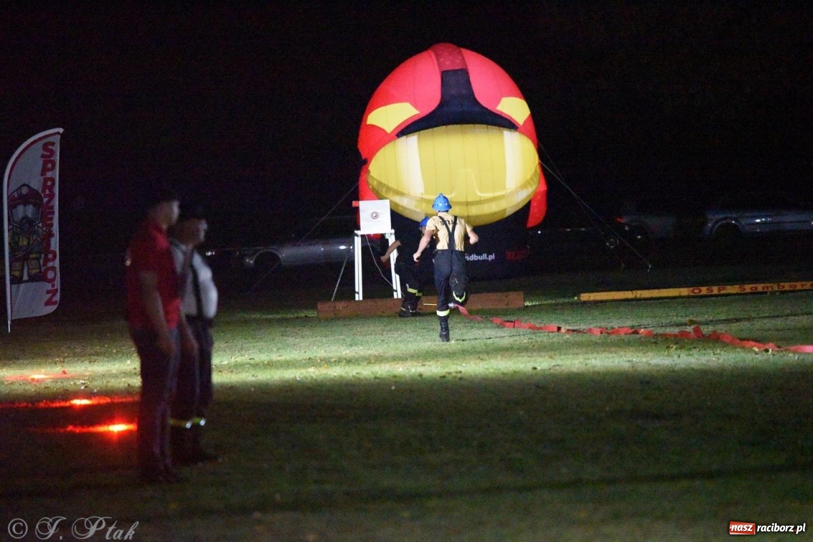 Zdjęcie w galerii na portalu naszraciborz.pl: Kosmiczny wynik OSP Krzanowice na Samborowickim Armagedonie [FOTO i WIDEO] wiadomości z regionu