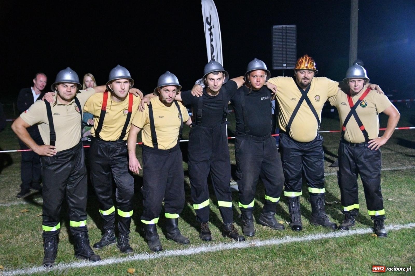 Zdjęcie w galerii na portalu naszraciborz.pl: Kosmiczny wynik OSP Krzanowice na Samborowickim Armagedonie [FOTO i WIDEO] wiadomości z regionu