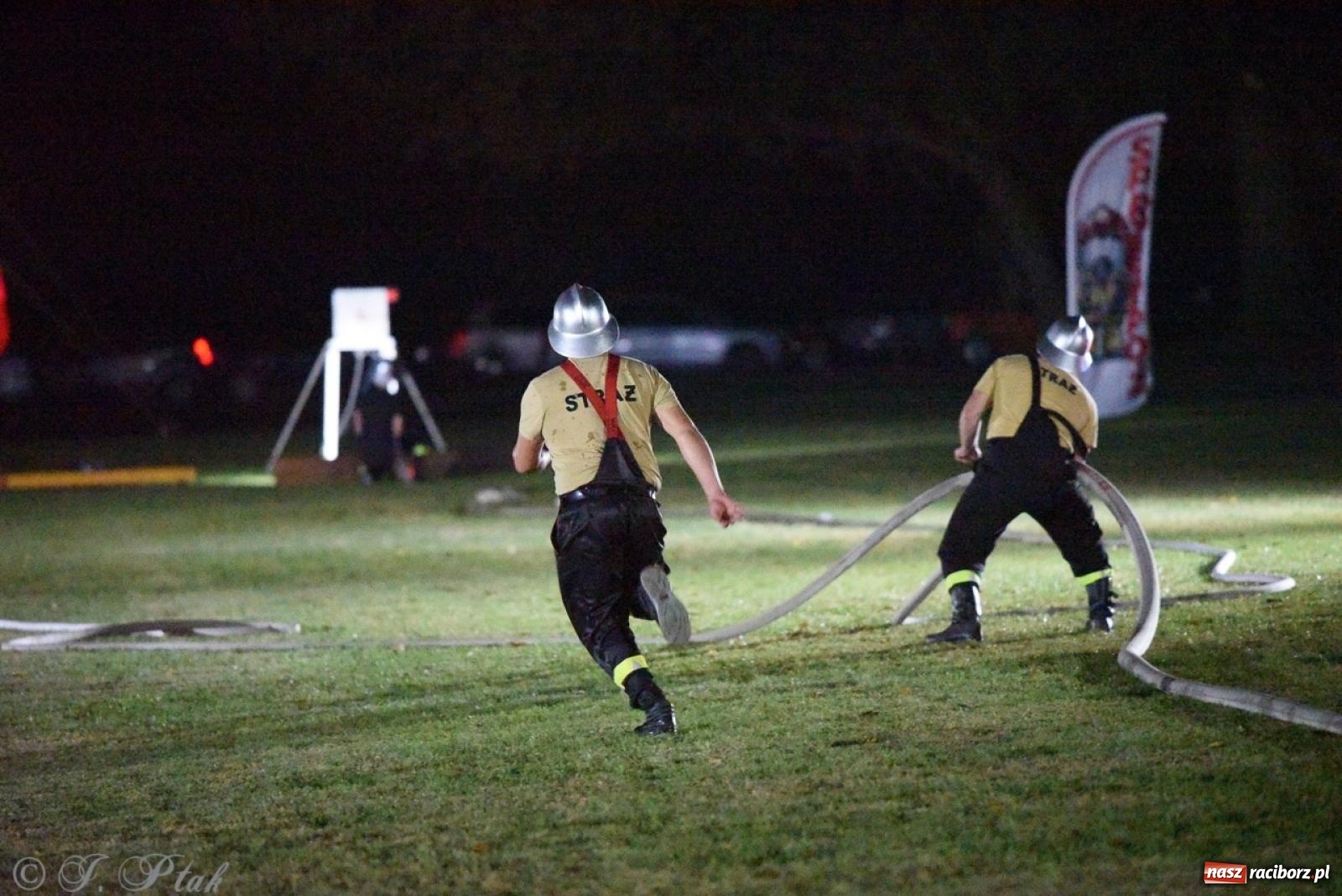 Zdjęcie w galerii na portalu naszraciborz.pl: Kosmiczny wynik OSP Krzanowice na Samborowickim Armagedonie [FOTO i WIDEO] wiadomości z regionu