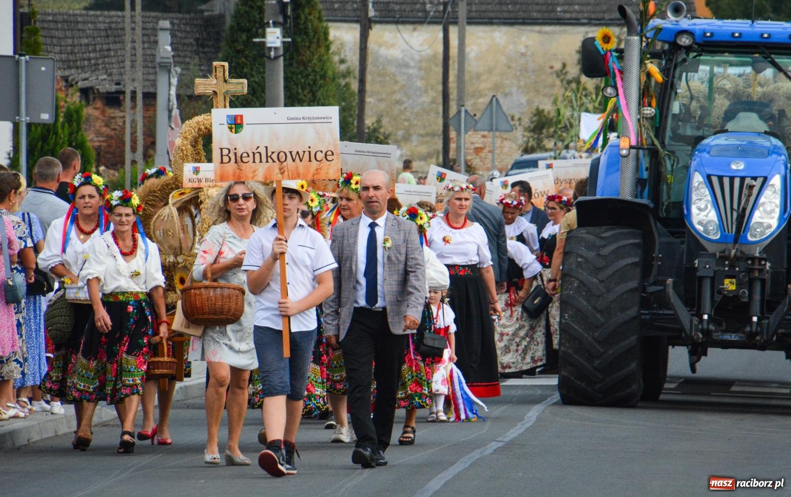 Zdjęcie w galerii na portalu naszraciborz.pl: Dożynki w Gminie Krzyżanowice: Bolesław gospodarzem tegorocznych uroczystości [FOTO i WIDEO] wiadomości z regionu
