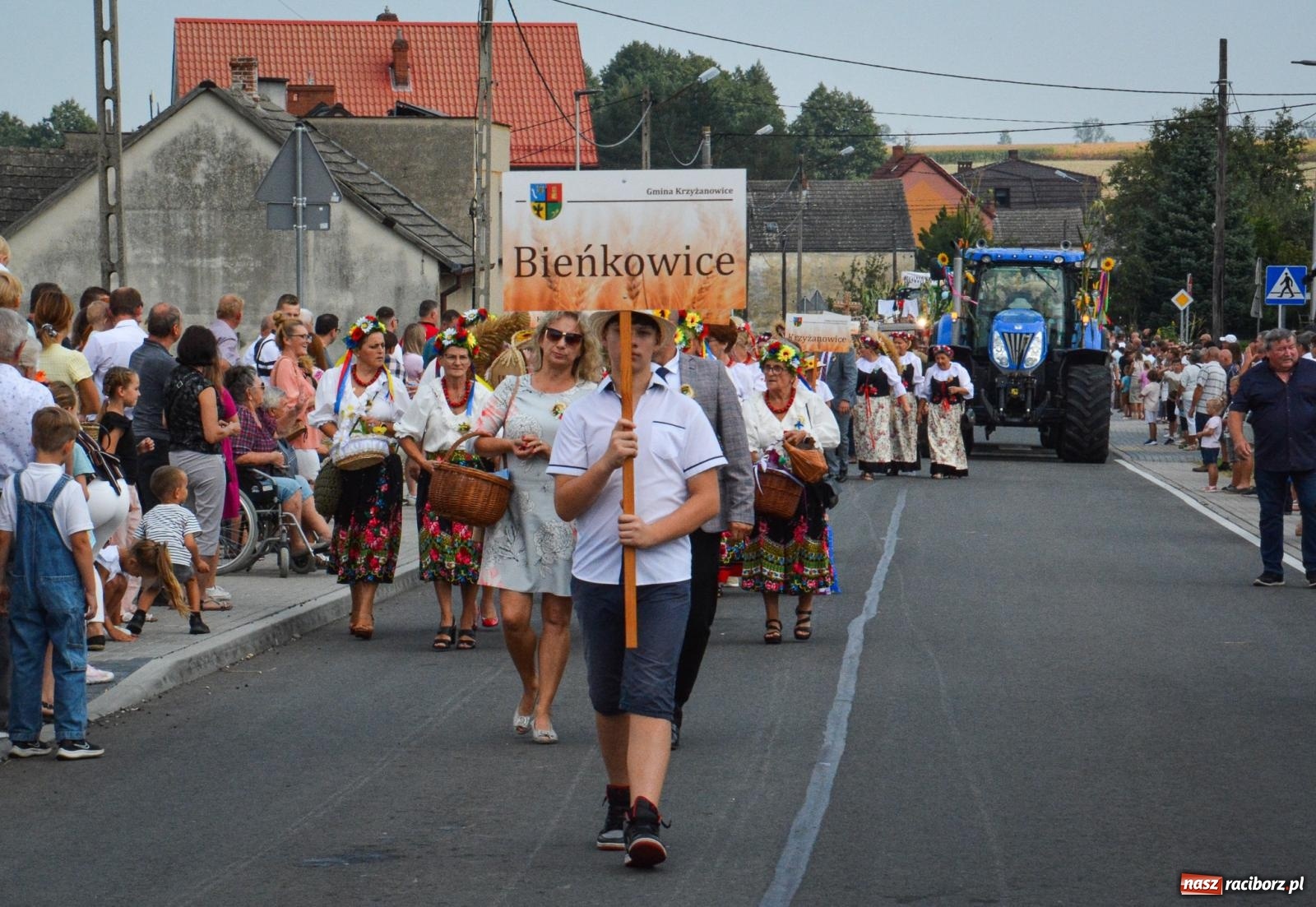 Zdjęcie w galerii na portalu naszraciborz.pl: Dożynki w Gminie Krzyżanowice: Bolesław gospodarzem tegorocznych uroczystości [FOTO i WIDEO] wiadomości z regionu