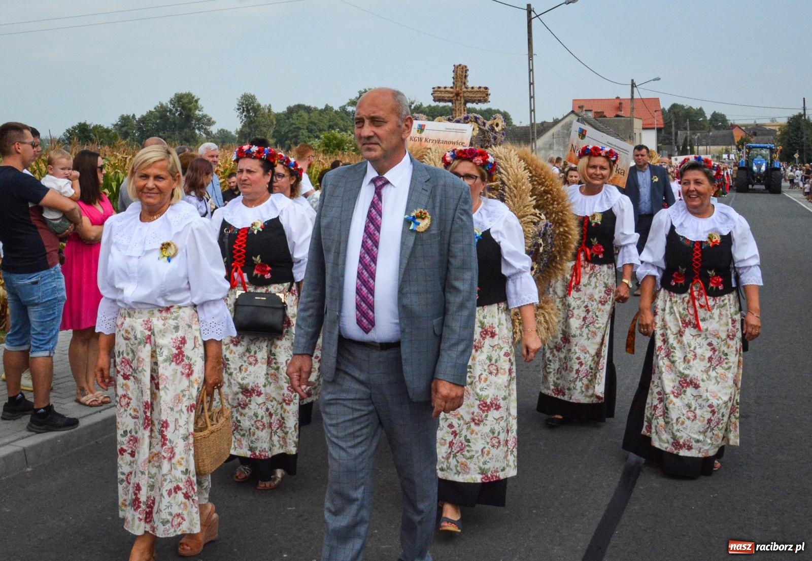 Zdjęcie w galerii na portalu naszraciborz.pl: Dożynki w Gminie Krzyżanowice: Bolesław gospodarzem tegorocznych uroczystości [FOTO i WIDEO] wiadomości z regionu