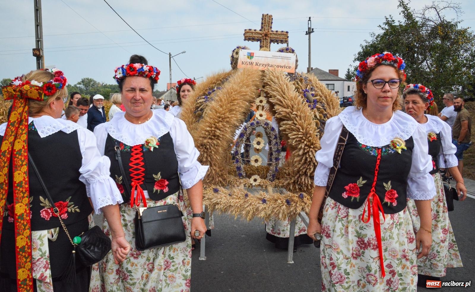 Zdjęcie w galerii na portalu naszraciborz.pl: Dożynki w Gminie Krzyżanowice: Bolesław gospodarzem tegorocznych uroczystości [FOTO i WIDEO] wiadomości z regionu