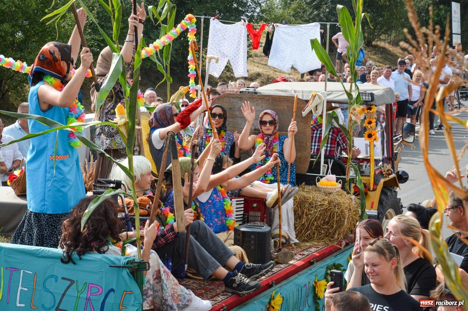 Zdjęcie w galerii na portalu naszraciborz.pl: Dożynki w Gminie Krzyżanowice: Bolesław gospodarzem tegorocznych uroczystości [FOTO i WIDEO] wiadomości z regionu