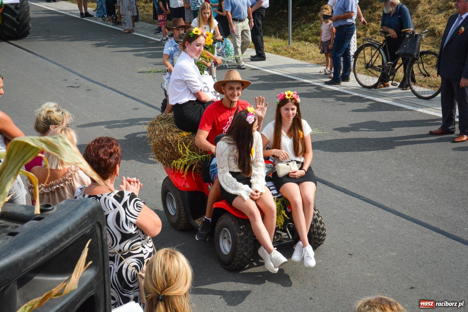 Zdjęcie w galerii na portalu naszraciborz.pl: Dożynki w Gminie Krzyżanowice: Bolesław gospodarzem tegorocznych uroczystości [FOTO i WIDEO] wiadomości z regionu