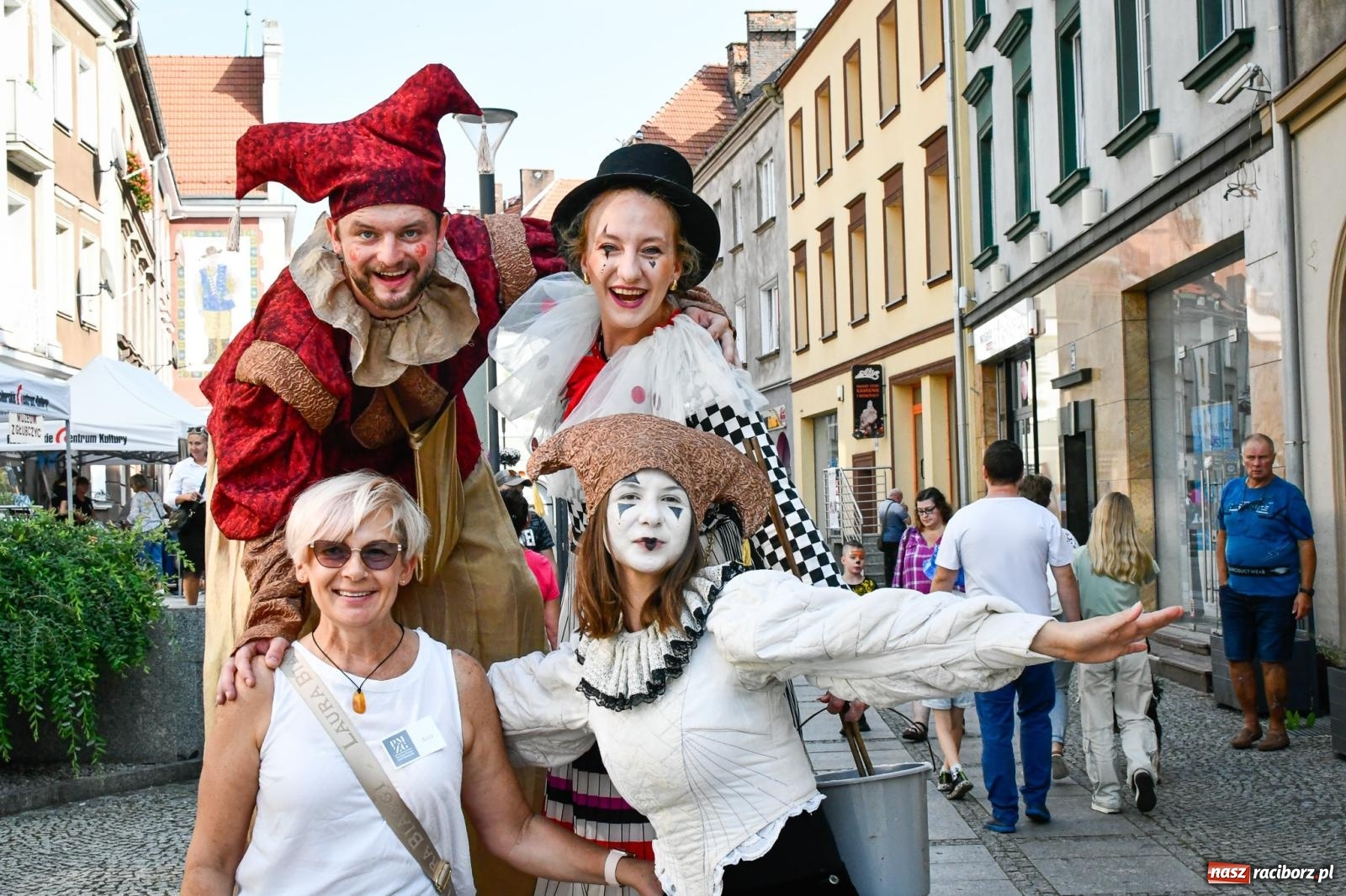 Zdjęcie w galerii na portalu naszraciborz.pl: Trzecia edycja Raciborskiego Festiwalu Muzealnego odbyła się na ul. Długiej wiadomości z regionu