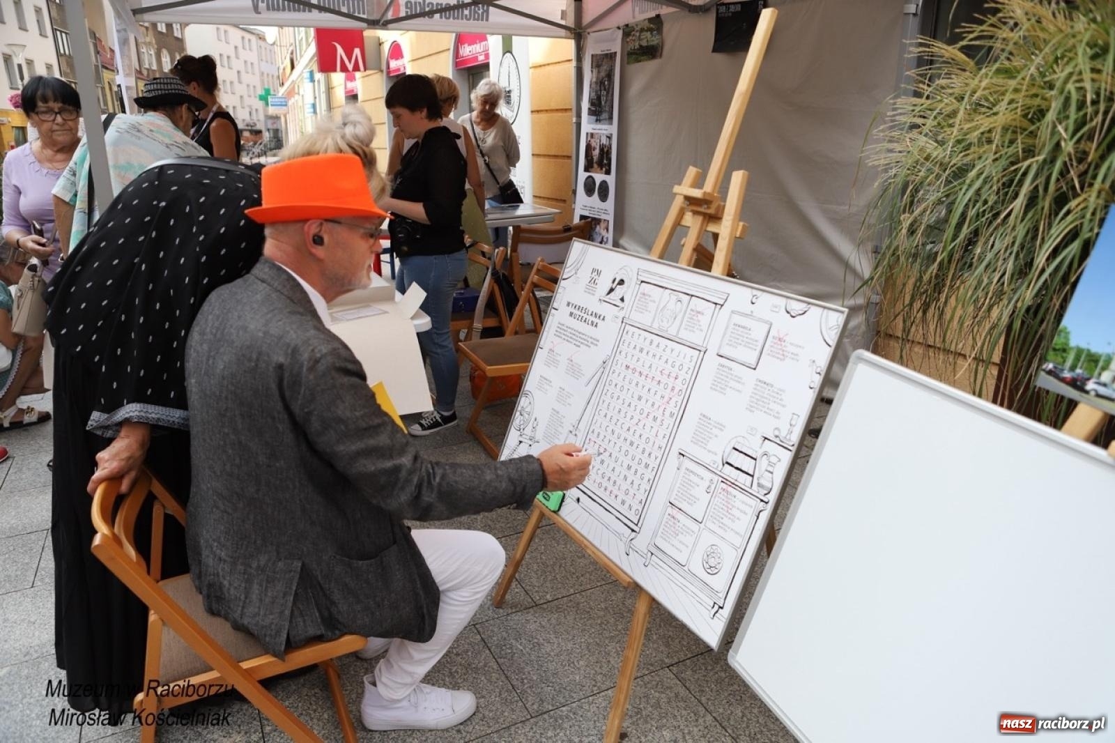 Zdjęcie w galerii na portalu naszraciborz.pl: Trzecia edycja Raciborskiego Festiwalu Muzealnego odbyła się na ul. Długiej wiadomości z regionu