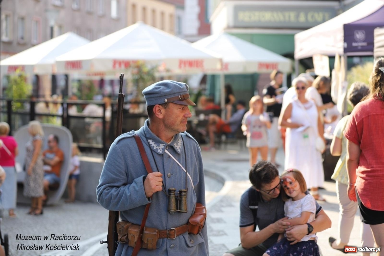 Zdjęcie w galerii na portalu naszraciborz.pl: Trzecia edycja Raciborskiego Festiwalu Muzealnego odbyła się na ul. Długiej wiadomości z regionu