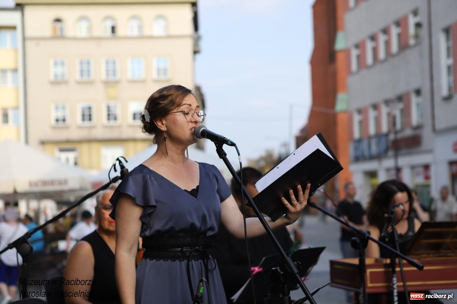 Zdjęcie w galerii na portalu naszraciborz.pl: Trzecia edycja Raciborskiego Festiwalu Muzealnego odbyła się na ul. Długiej wiadomości z regionu