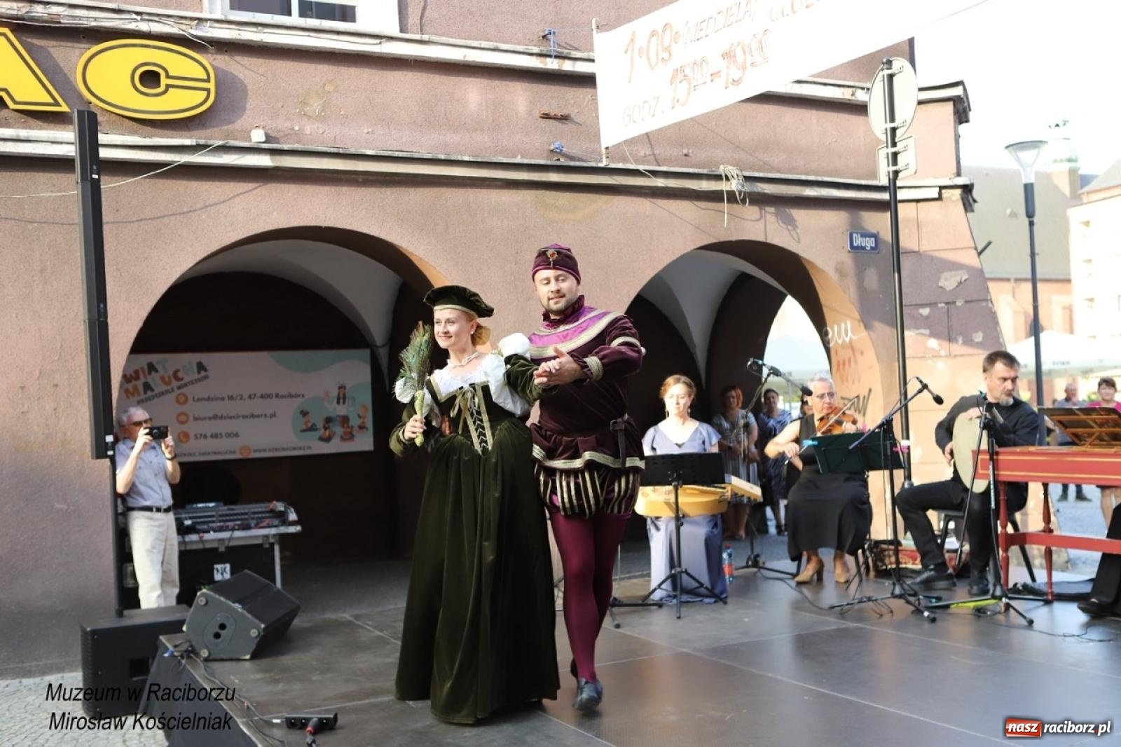 Zdjęcie w galerii na portalu naszraciborz.pl: Trzecia edycja Raciborskiego Festiwalu Muzealnego odbyła się na ul. Długiej wiadomości z regionu