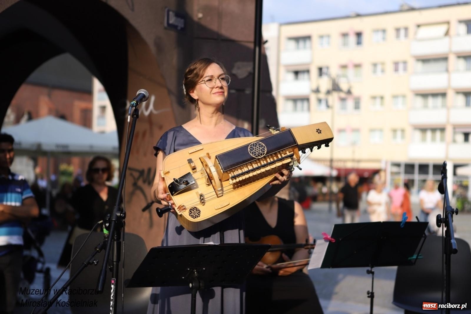 Zdjęcie w galerii na portalu naszraciborz.pl: Trzecia edycja Raciborskiego Festiwalu Muzealnego odbyła się na ul. Długiej wiadomości z regionu