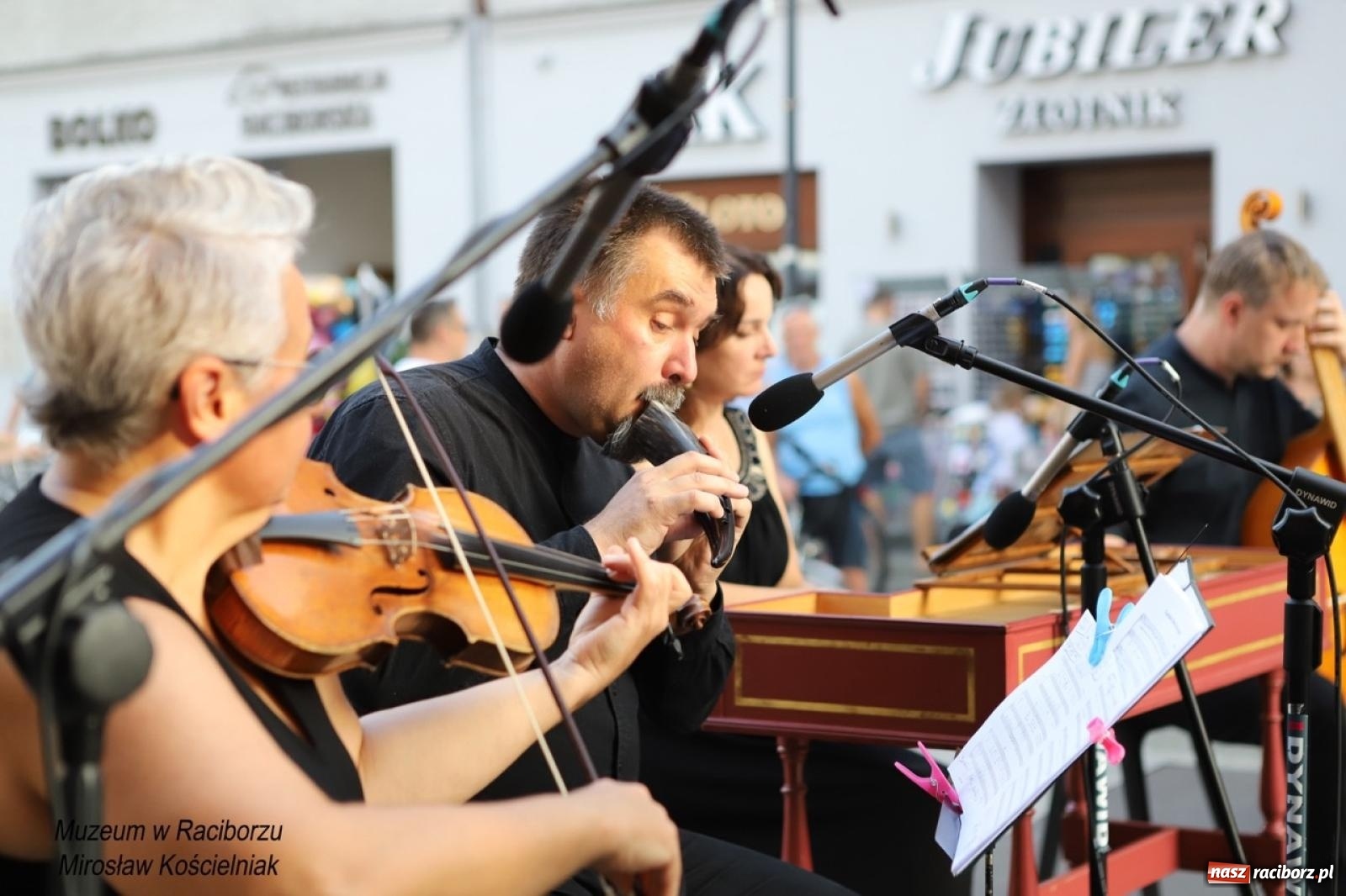 Zdjęcie w galerii na portalu naszraciborz.pl: Trzecia edycja Raciborskiego Festiwalu Muzealnego odbyła się na ul. Długiej wiadomości z regionu