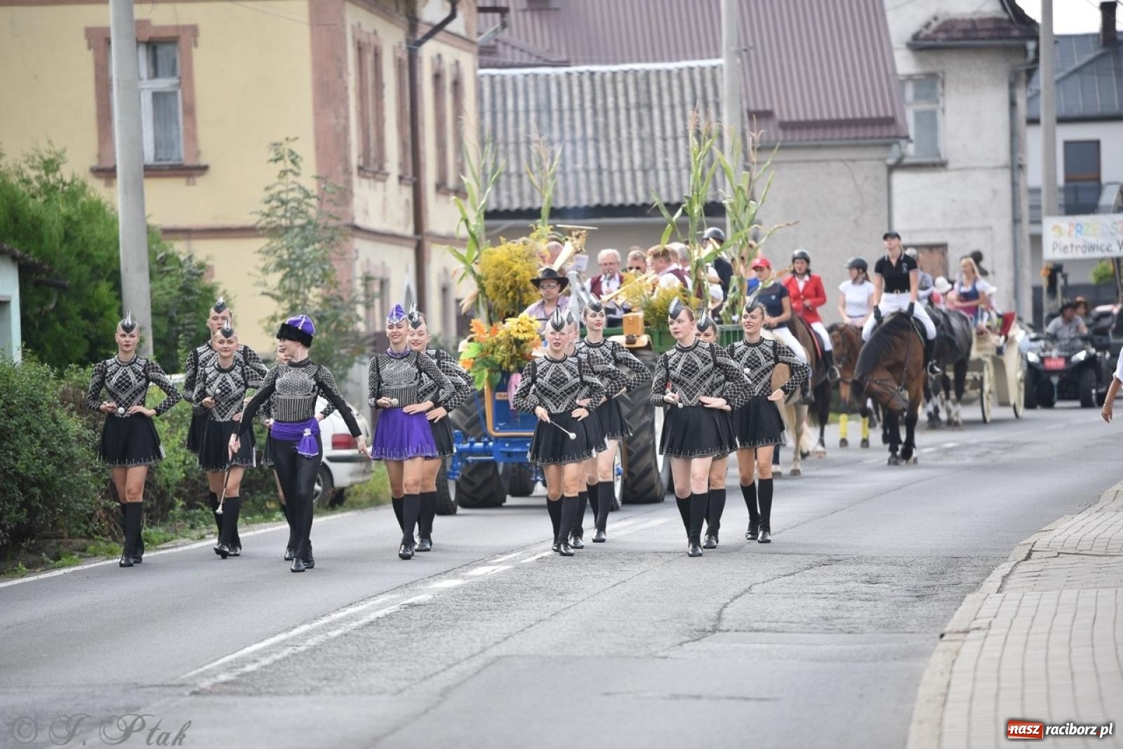 Zdjęcie w galerii na portalu naszraciborz.pl: Pietrowice Wielkie dziękowały za plony [FOTO i WIDEO] wiadomości z regionu