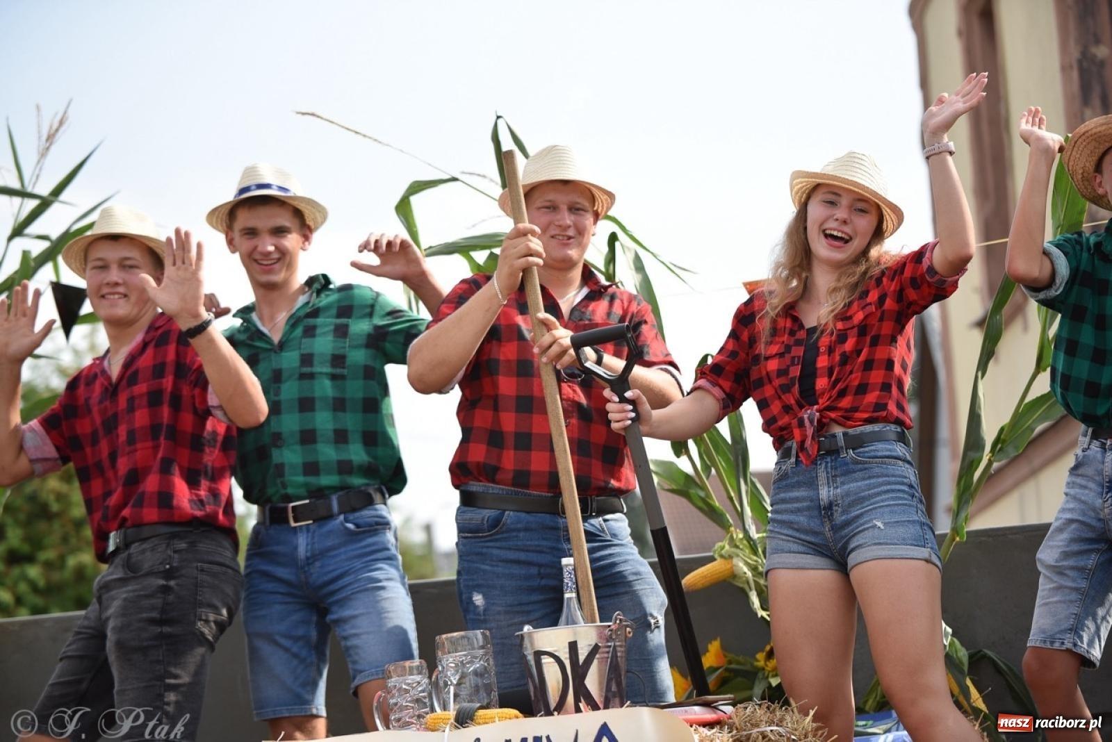 Zdjęcie w galerii na portalu naszraciborz.pl: Pietrowice Wielkie dziękowały za plony [FOTO i WIDEO] wiadomości z regionu