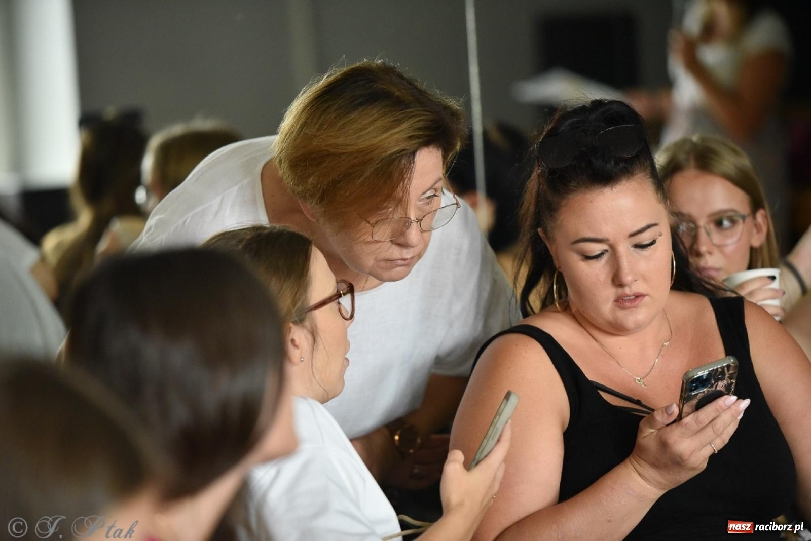 Zdjęcie w galerii na portalu naszraciborz.pl: Nocne granie na Zamku Piastowskim: Koncert z okazji 30-lecia zespołu Miraż wiadomości z regionu