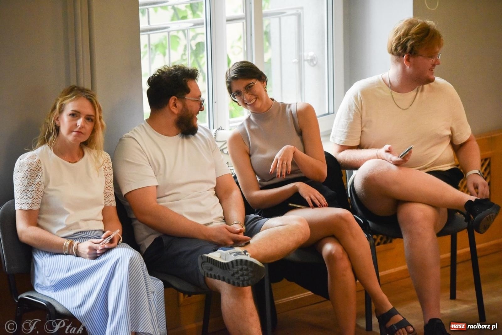 Zdjęcie w galerii na portalu naszraciborz.pl: Nocne granie na Zamku Piastowskim: Koncert z okazji 30-lecia zespołu Miraż wiadomości z regionu