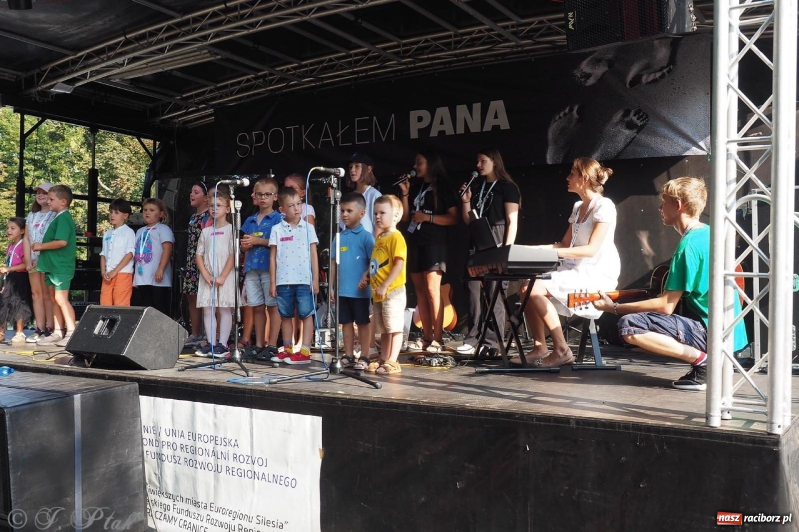 Zdjęcie w galerii na portalu naszraciborz.pl: XXXIII Festiwal Spotkałem Pana w Raciborzu – podsumowanie wydarzeń wiadomości z regionu