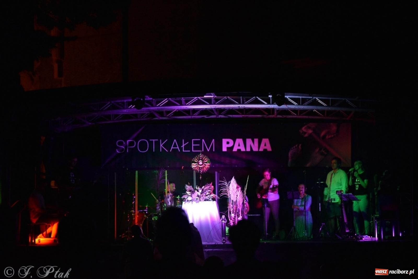 Zdjęcie w galerii na portalu naszraciborz.pl: XXXIII Festiwal Spotkałem Pana w Raciborzu – podsumowanie wydarzeń wiadomości z regionu