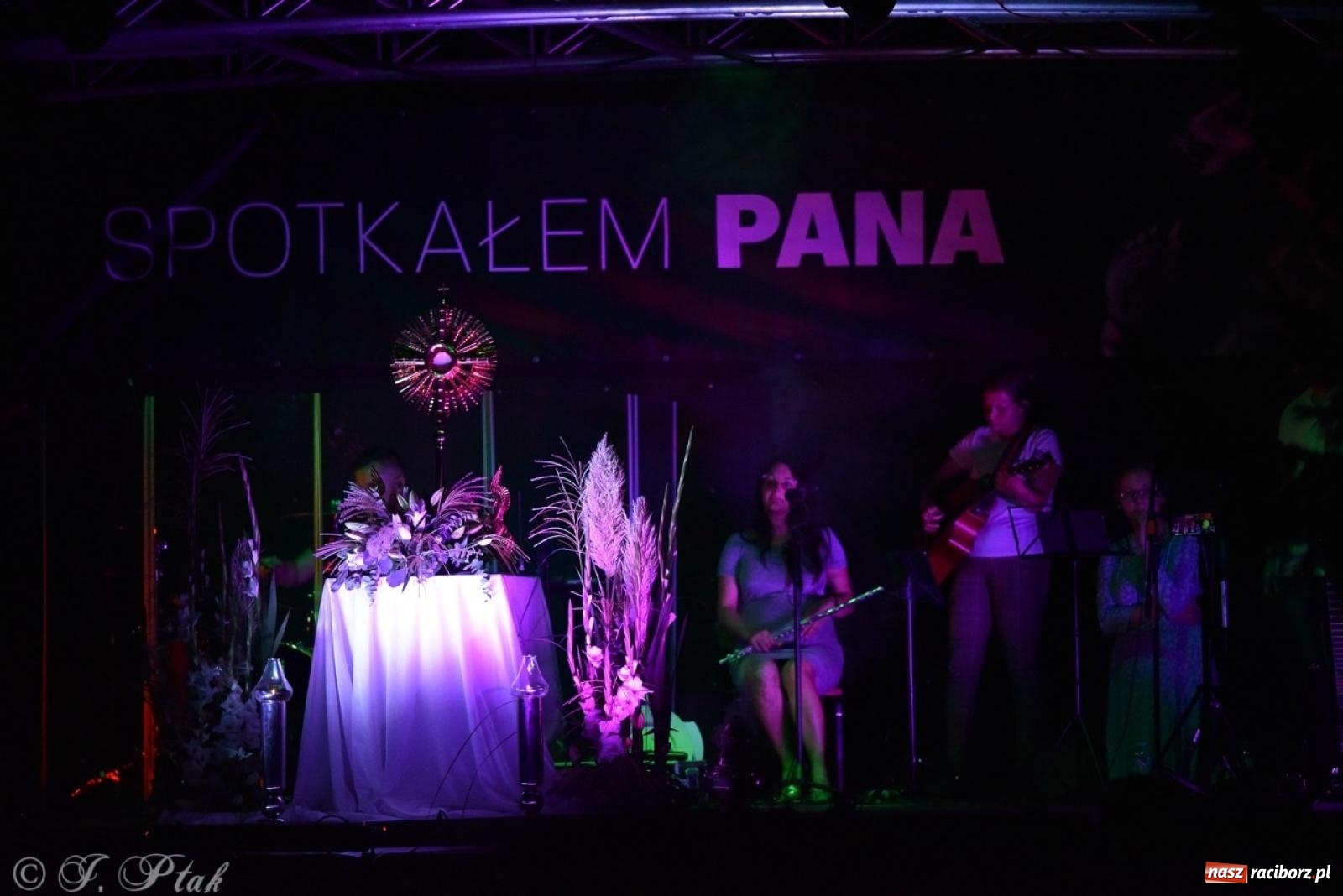 Zdjęcie w galerii na portalu naszraciborz.pl: XXXIII Festiwal Spotkałem Pana w Raciborzu – podsumowanie wydarzeń wiadomości z regionu