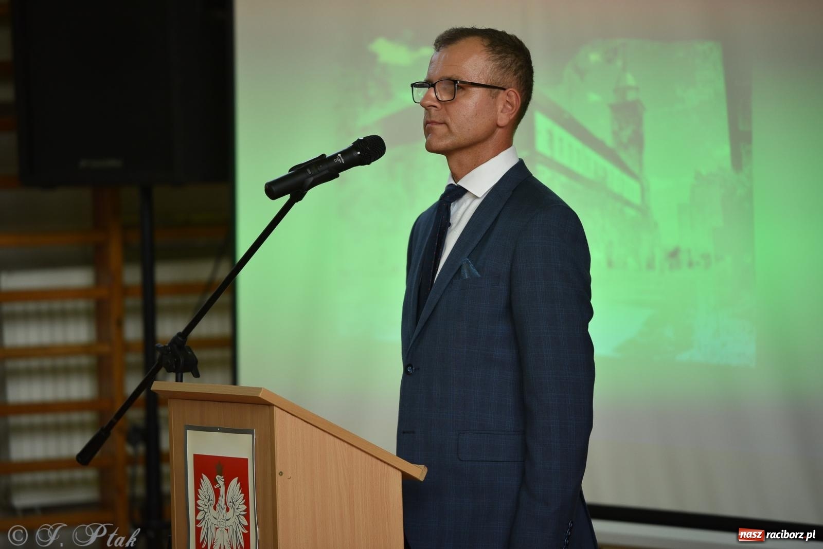 Zdjęcie w galerii na portalu naszraciborz.pl: Po wakacjach zostało tylko wspomnienie. Powiatowa Inauguracja Roku Szkolnego w Ekonomiku [FOTO i WIDEO] wiadomości z regionu