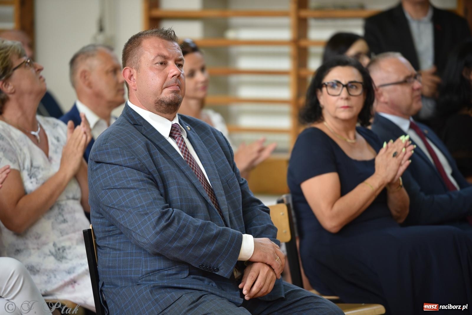 Zdjęcie w galerii na portalu naszraciborz.pl: Po wakacjach zostało tylko wspomnienie. Powiatowa Inauguracja Roku Szkolnego w Ekonomiku [FOTO i WIDEO] wiadomości z regionu