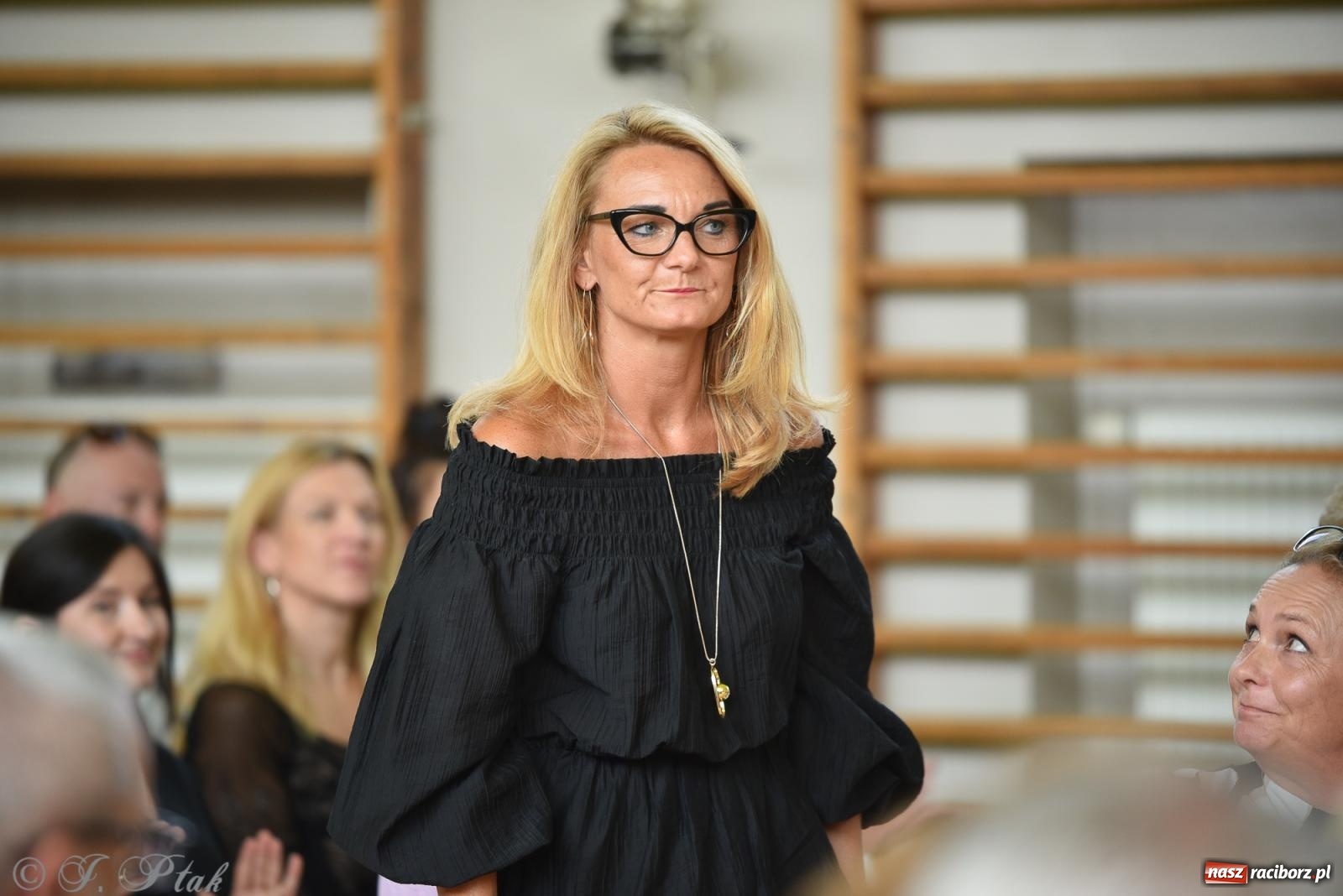 Zdjęcie w galerii na portalu naszraciborz.pl: Po wakacjach zostało tylko wspomnienie. Powiatowa Inauguracja Roku Szkolnego w Ekonomiku [FOTO i WIDEO] wiadomości z regionu