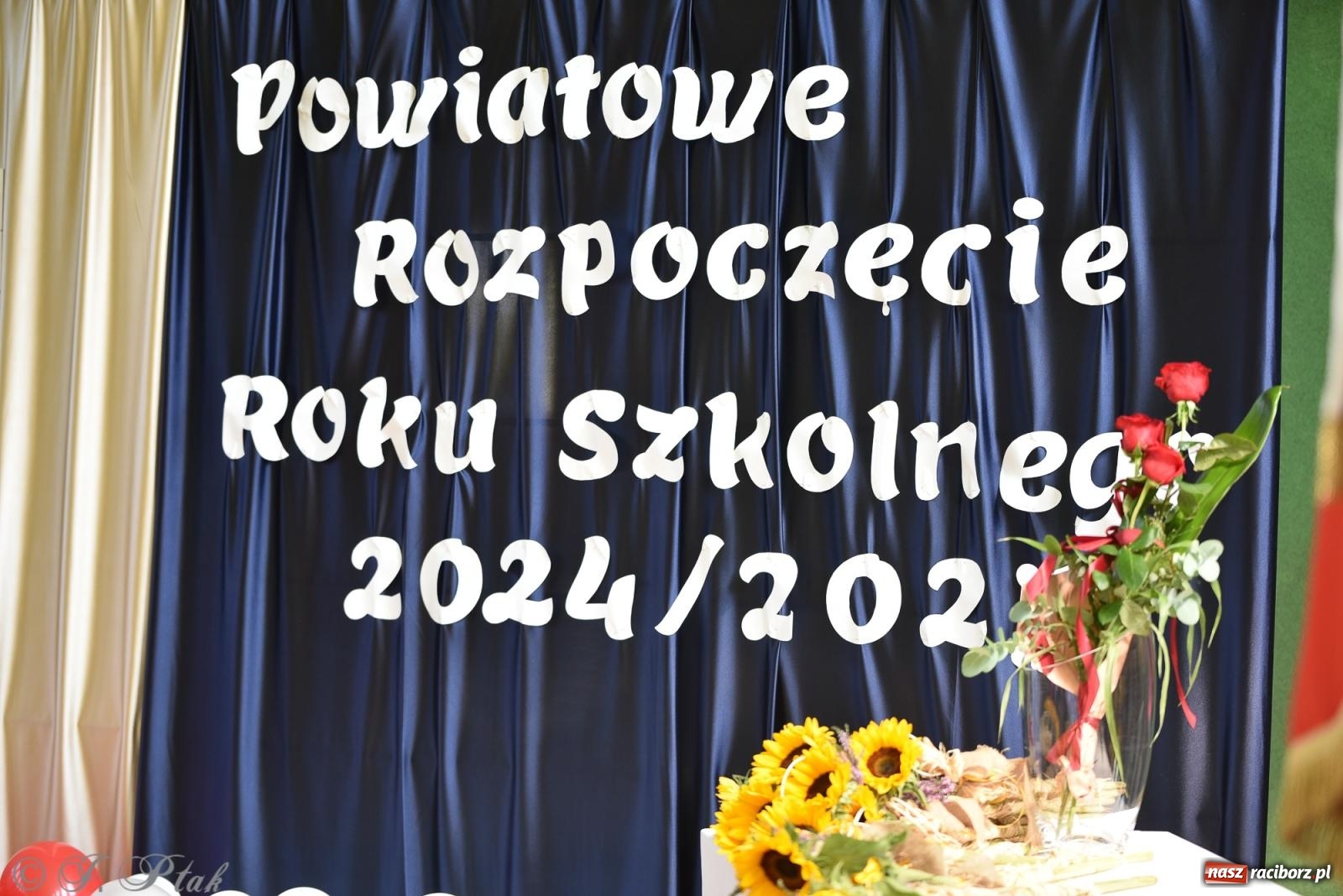 Zdjęcie w galerii na portalu naszraciborz.pl: Po wakacjach zostało tylko wspomnienie. Powiatowa Inauguracja Roku Szkolnego w Ekonomiku [FOTO i WIDEO] wiadomości z regionu