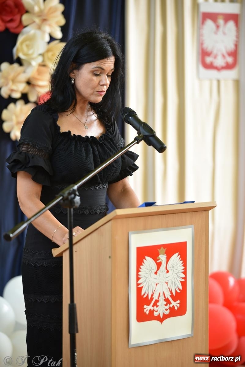 Zdjęcie w galerii na portalu naszraciborz.pl: Po wakacjach zostało tylko wspomnienie. Powiatowa Inauguracja Roku Szkolnego w Ekonomiku [FOTO i WIDEO] wiadomości z regionu