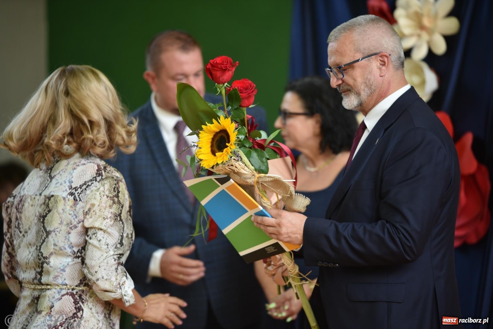Zdjęcie w galerii na portalu naszraciborz.pl: Po wakacjach zostało tylko wspomnienie. Powiatowa Inauguracja Roku Szkolnego w Ekonomiku [FOTO i WIDEO] wiadomości z regionu