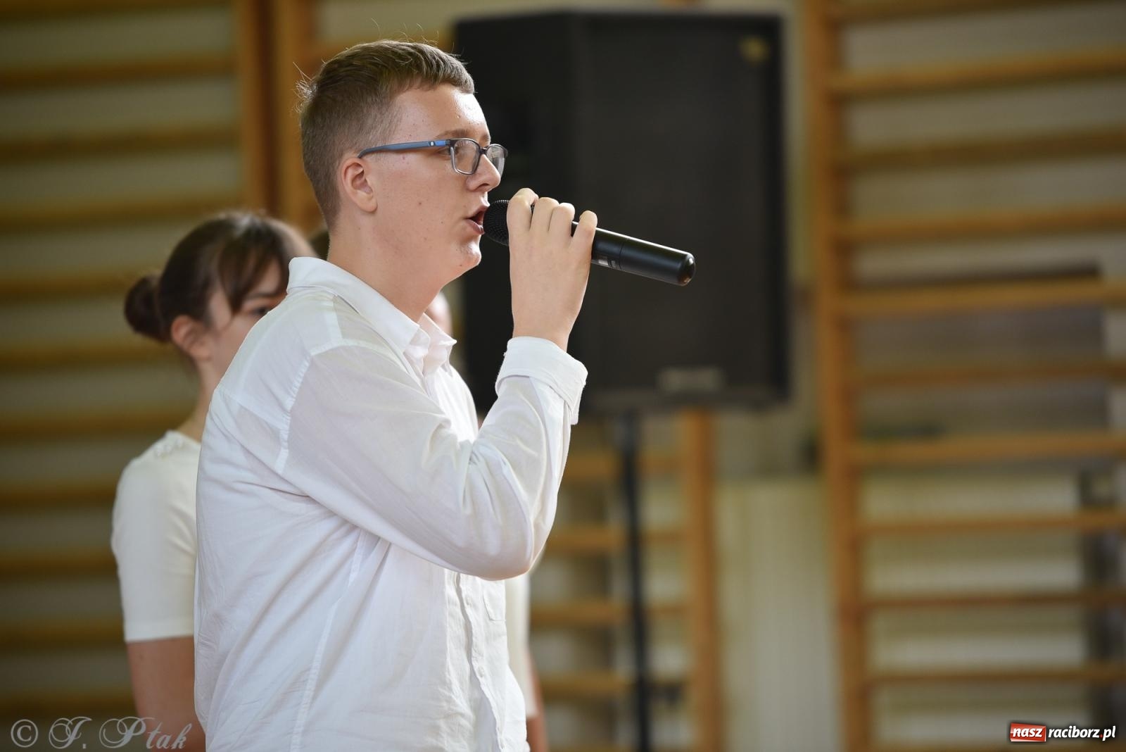 Zdjęcie w galerii na portalu naszraciborz.pl: Po wakacjach zostało tylko wspomnienie. Powiatowa Inauguracja Roku Szkolnego w Ekonomiku [FOTO i WIDEO] wiadomości z regionu