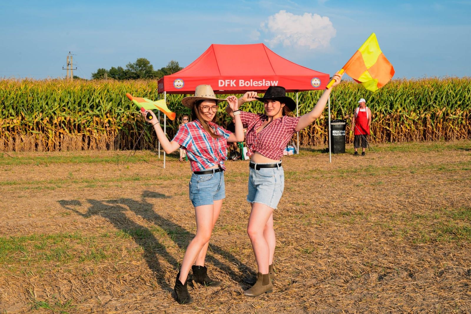 Zdjęcie w galerii na portalu naszraciborz.pl: Zmagania rolniczych potworów w Bolesławiu! Traktory na start podczas dożynek gminnych wiadomości z regionu
