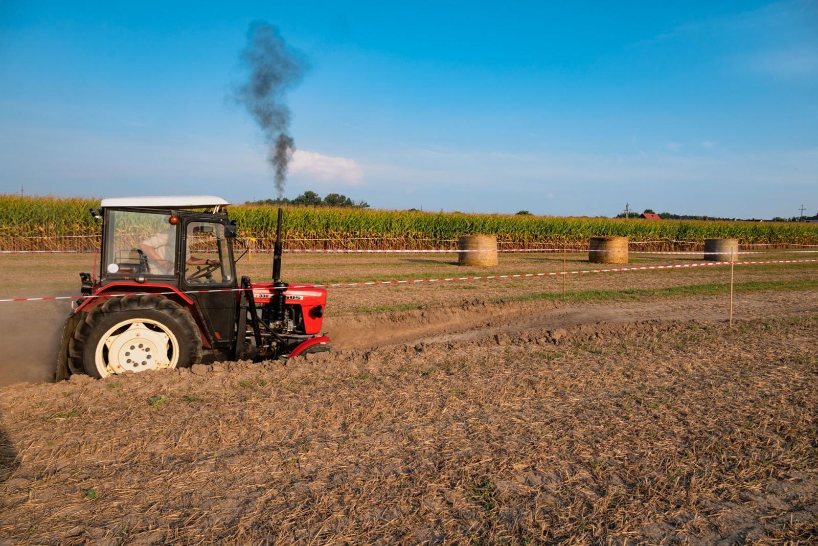 Zdjęcie w galerii na portalu naszraciborz.pl: Zmagania rolniczych potworów w Bolesławiu! Traktory na start podczas dożynek gminnych wiadomości z regionu