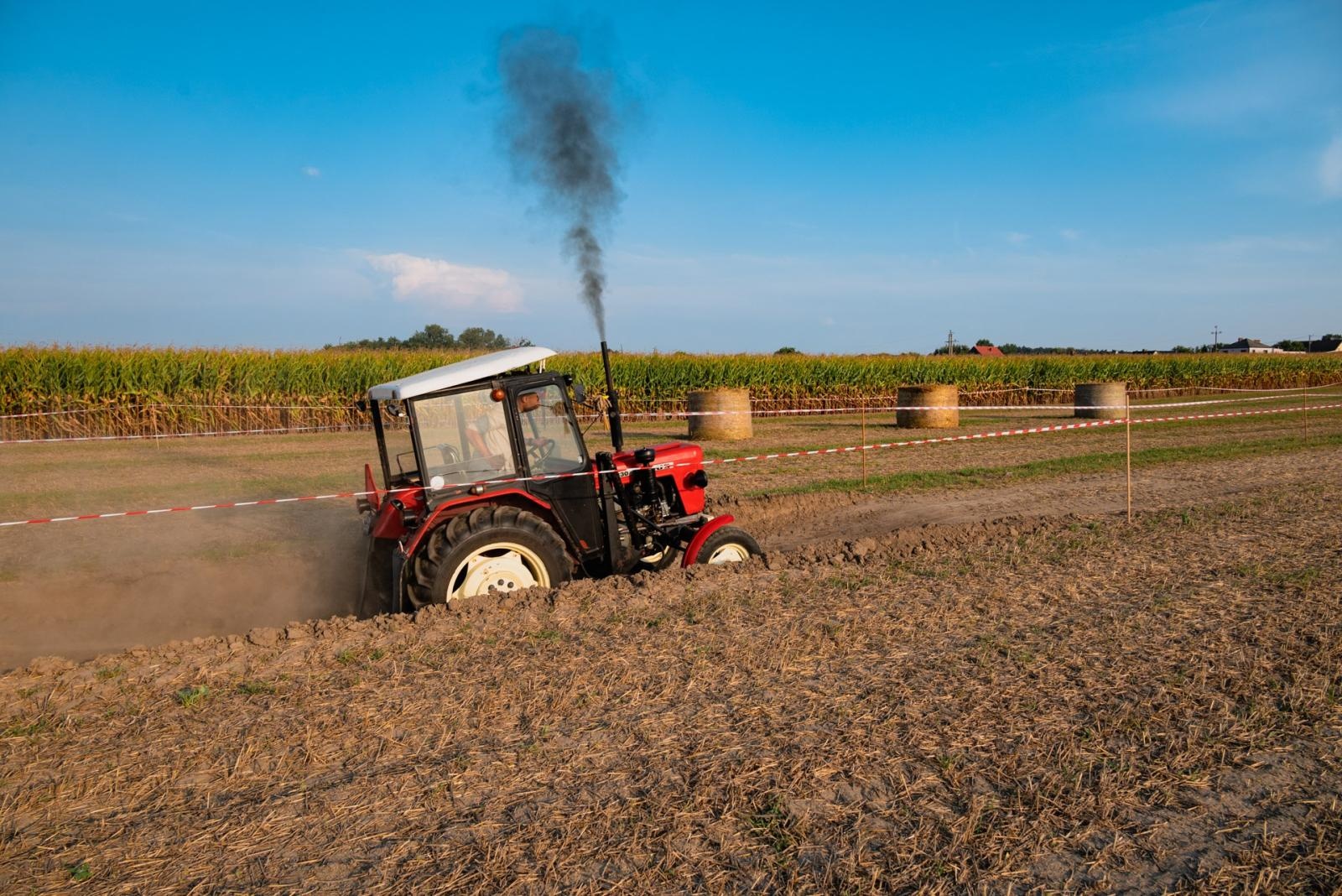 Zdjęcie w galerii na portalu naszraciborz.pl: Zmagania rolniczych potworów w Bolesławiu! Traktory na start podczas dożynek gminnych wiadomości z regionu