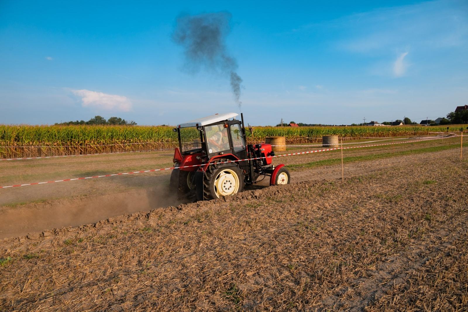 Zdjęcie w galerii na portalu naszraciborz.pl: Zmagania rolniczych potworów w Bolesławiu! Traktory na start podczas dożynek gminnych wiadomości z regionu
