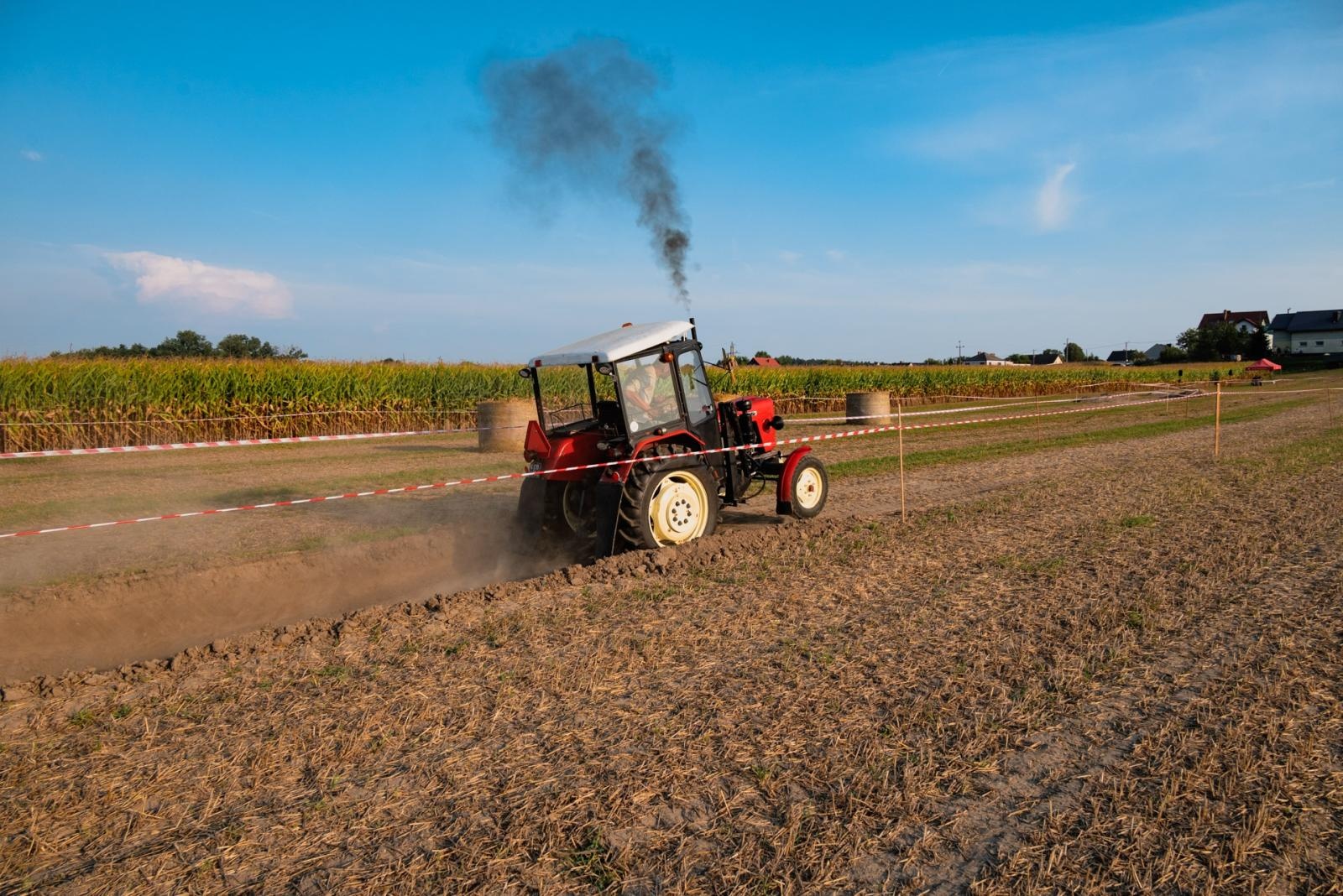 Zdjęcie w galerii na portalu naszraciborz.pl: Zmagania rolniczych potworów w Bolesławiu! Traktory na start podczas dożynek gminnych wiadomości z regionu
