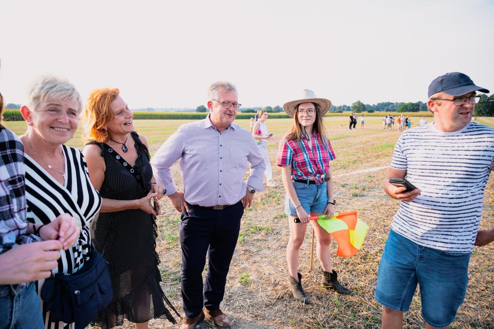 Zdjęcie w galerii na portalu naszraciborz.pl: Zmagania rolniczych potworów w Bolesławiu! Traktory na start podczas dożynek gminnych wiadomości z regionu