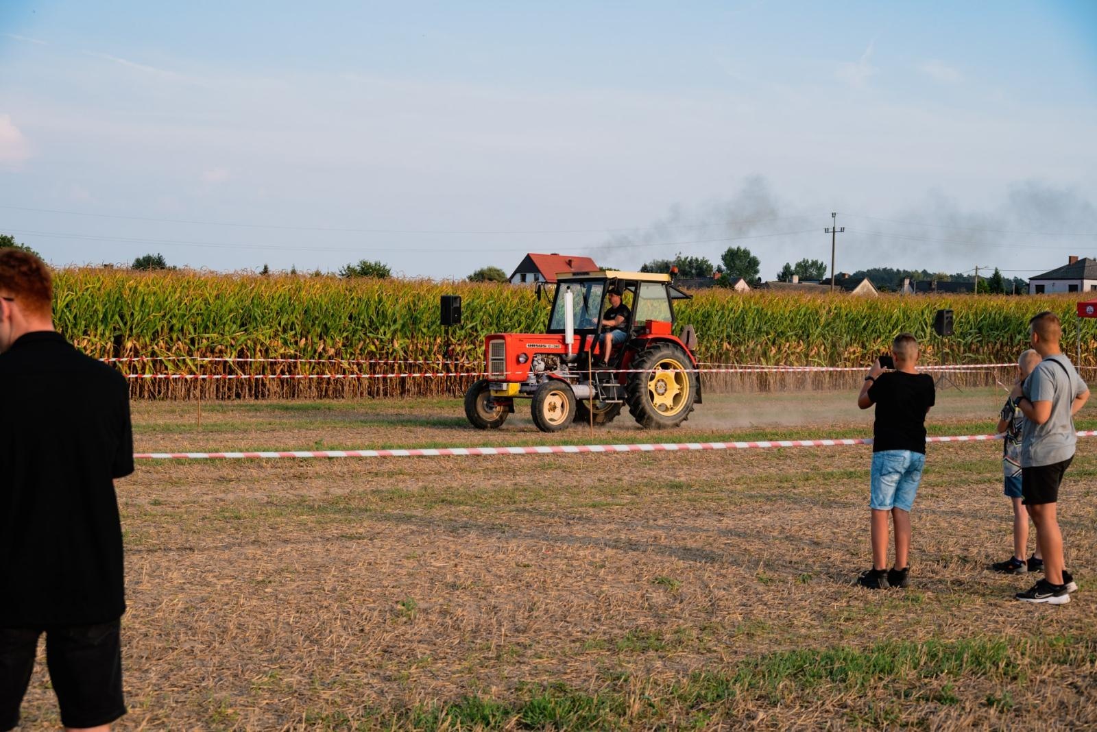 Zdjęcie w galerii na portalu naszraciborz.pl: Zmagania rolniczych potworów w Bolesławiu! Traktory na start podczas dożynek gminnych wiadomości z regionu
