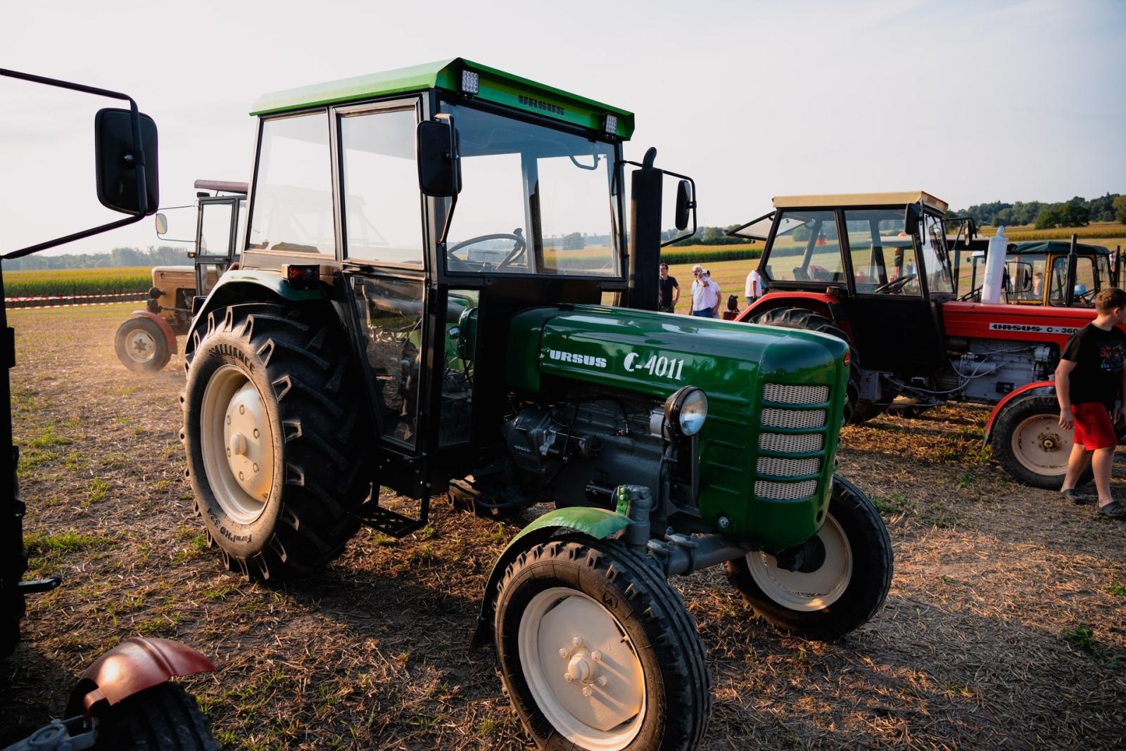 Zdjęcie w galerii na portalu naszraciborz.pl: Zmagania rolniczych potworów w Bolesławiu! Traktory na start podczas dożynek gminnych wiadomości z regionu