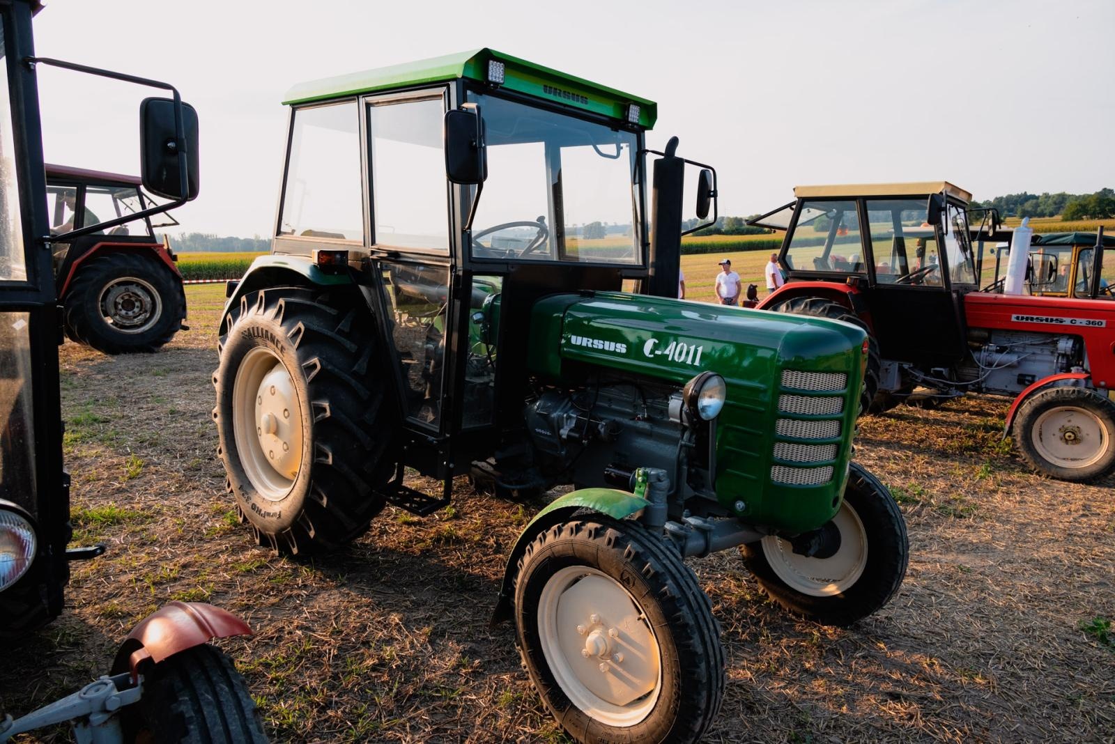 Zdjęcie w galerii na portalu naszraciborz.pl: Zmagania rolniczych potworów w Bolesławiu! Traktory na start podczas dożynek gminnych wiadomości z regionu